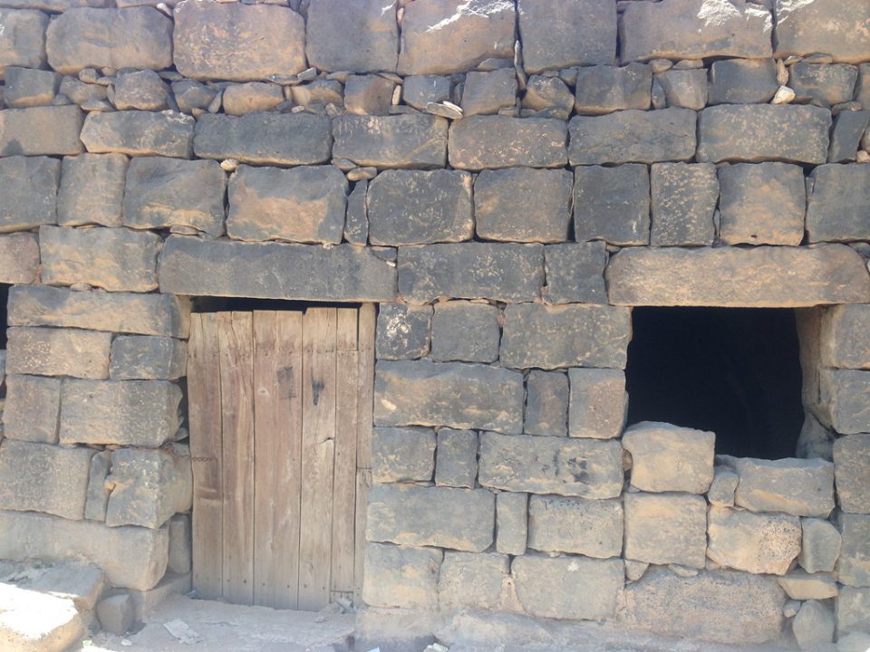 אבני בזלת ירדניות