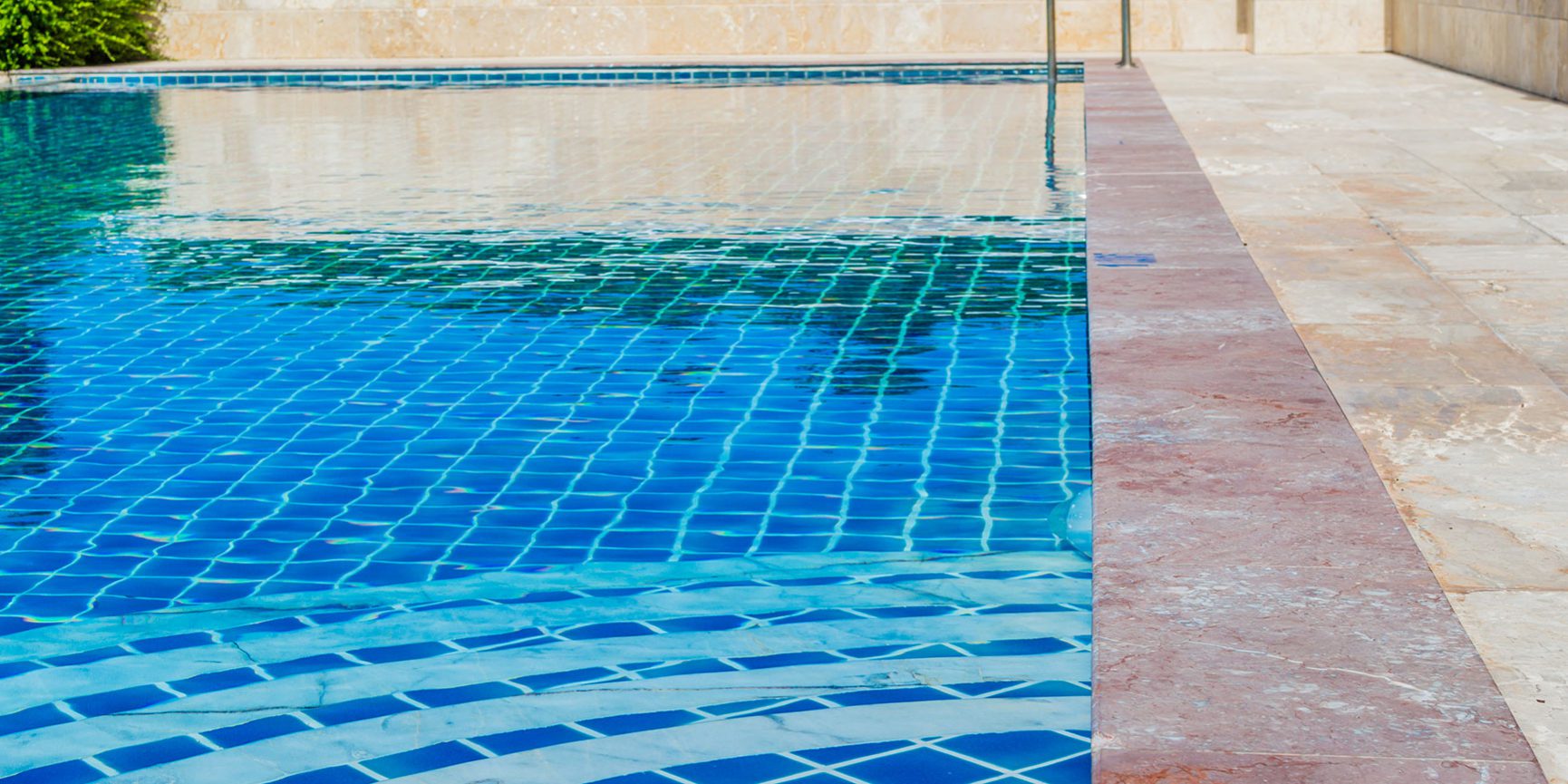 אבן לבריכות שחייה